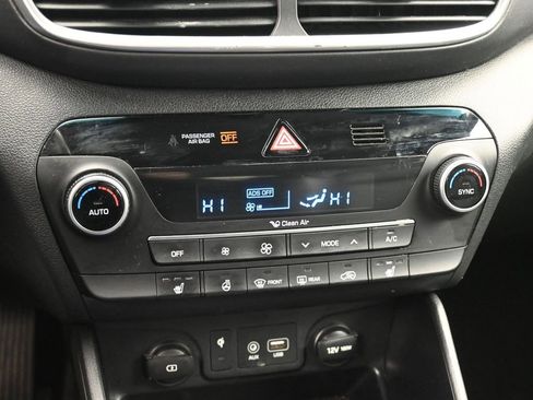 Used 2021 Hyundai Tucson Limited image 18