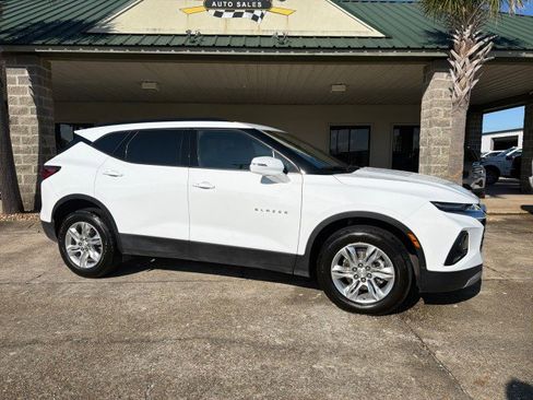 Used 2022 Chevrolet Blazer LT image 3