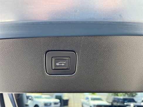 Used 2024 Buick Envista Avenir FWD image 45