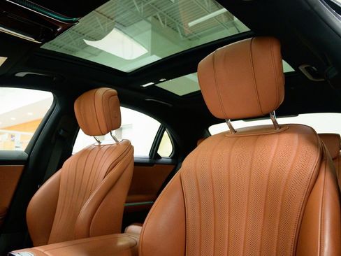 Certified 2022 Mercedes-Benz S 580 4MATIC Sedan image 21