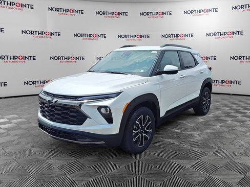 New 2026 Chevrolet TrailBlazer ACTIV w/ Convenience Package AWD/4WD image 2