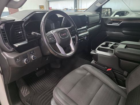 Used 2022 GMC Sierra 1500 Elevation RWD image 10