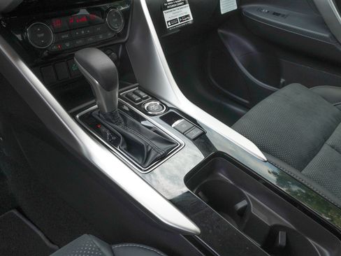 New 2026 Mitsubishi Eclipse Cross SE AWD/4WD image 11
