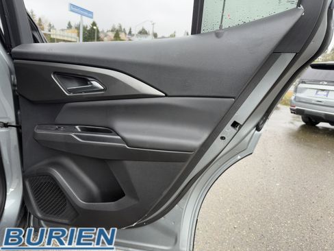 New 2026 Chevrolet Equinox EV LT image 24