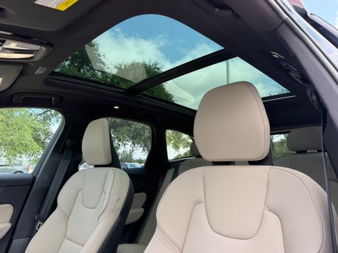 Certified 2026 Volvo XC60 B5 Plus AWD/4WD image 23