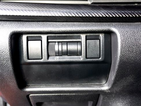 Used 2024 Subaru Crosstrek 2.0i Premium image 16