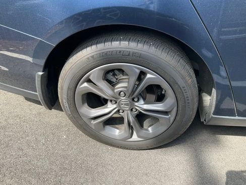 Used 2023 Honda Accord EX image 11