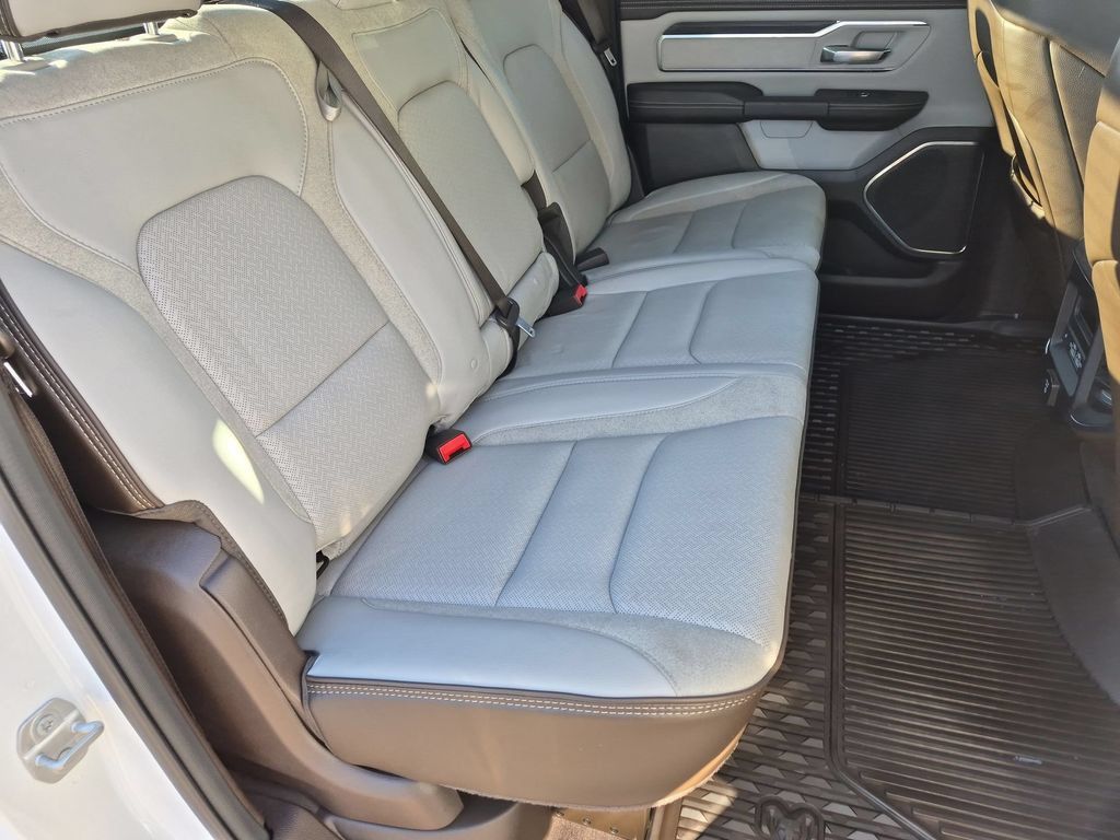 Used 2025 RAM 1500 Laramie AWD/4WD image 21