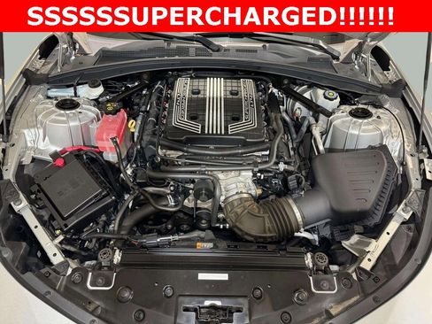 Used 2018 Chevrolet Camaro ZL1 image 28