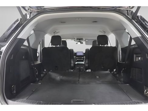 Used 2022 Ford Explorer Limited image 31