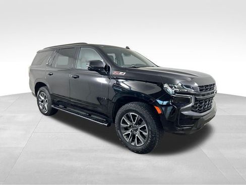 Used 2023 Chevrolet Tahoe Z71 w/ Luxury Package AWD/4WD image 8