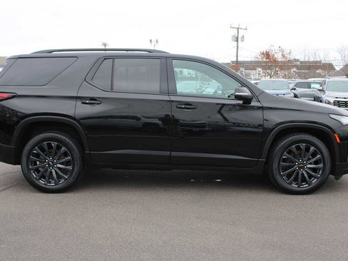 Used 2023 Chevrolet Traverse RS AWD/4WD image 8