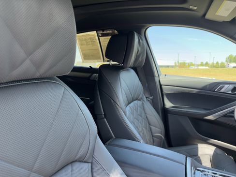 Certified 2026 BMW X6 M60i AWD/4WD image 35