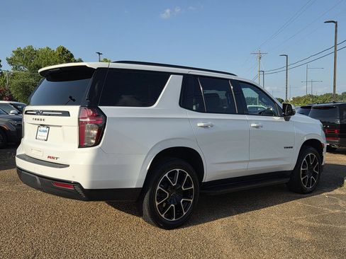 Used 2024 Chevrolet Tahoe RST w/ Luxury Package AWD/4WD image 4
