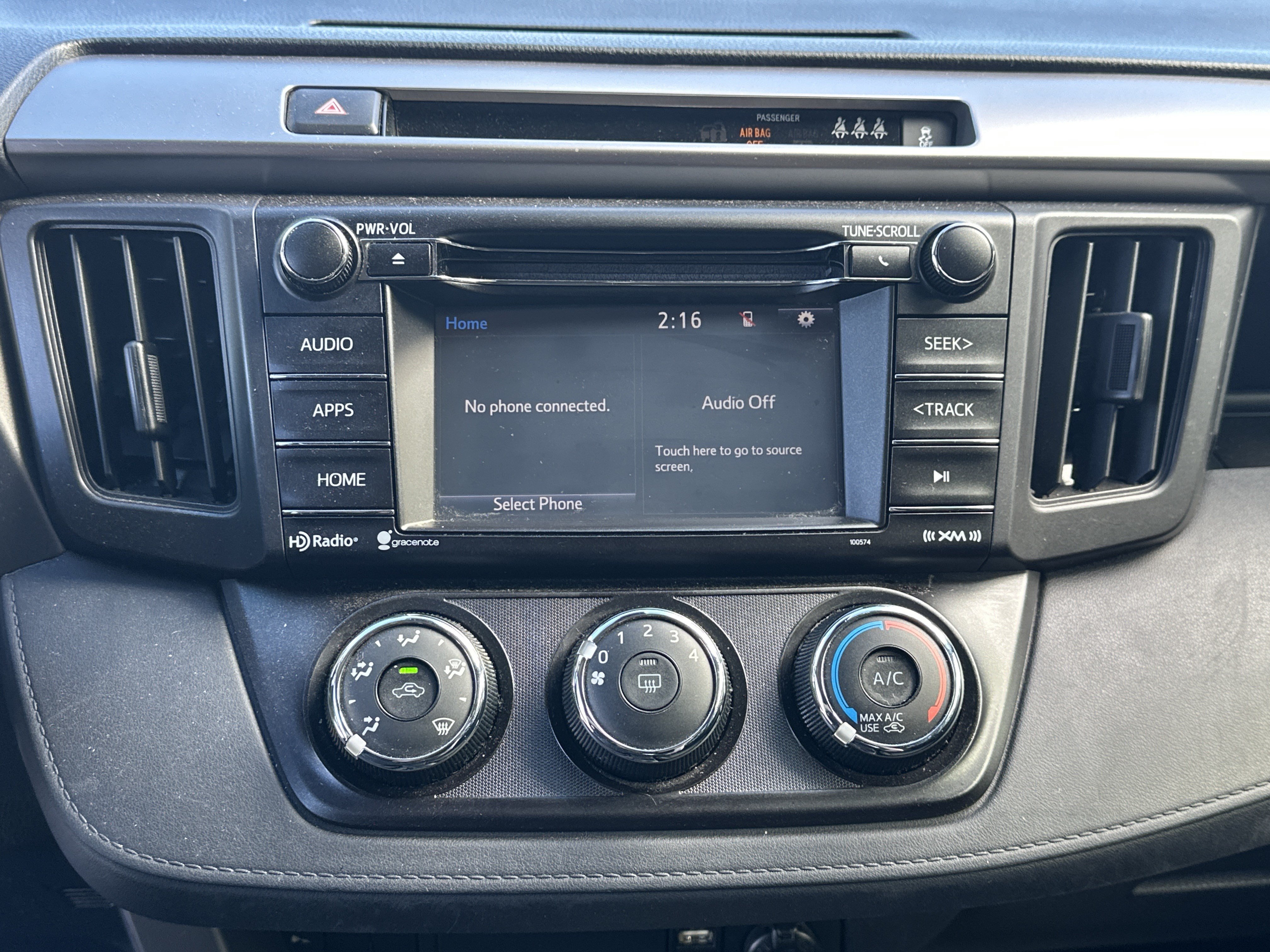 Used 2017 Toyota RAV4 LE FWD image 24