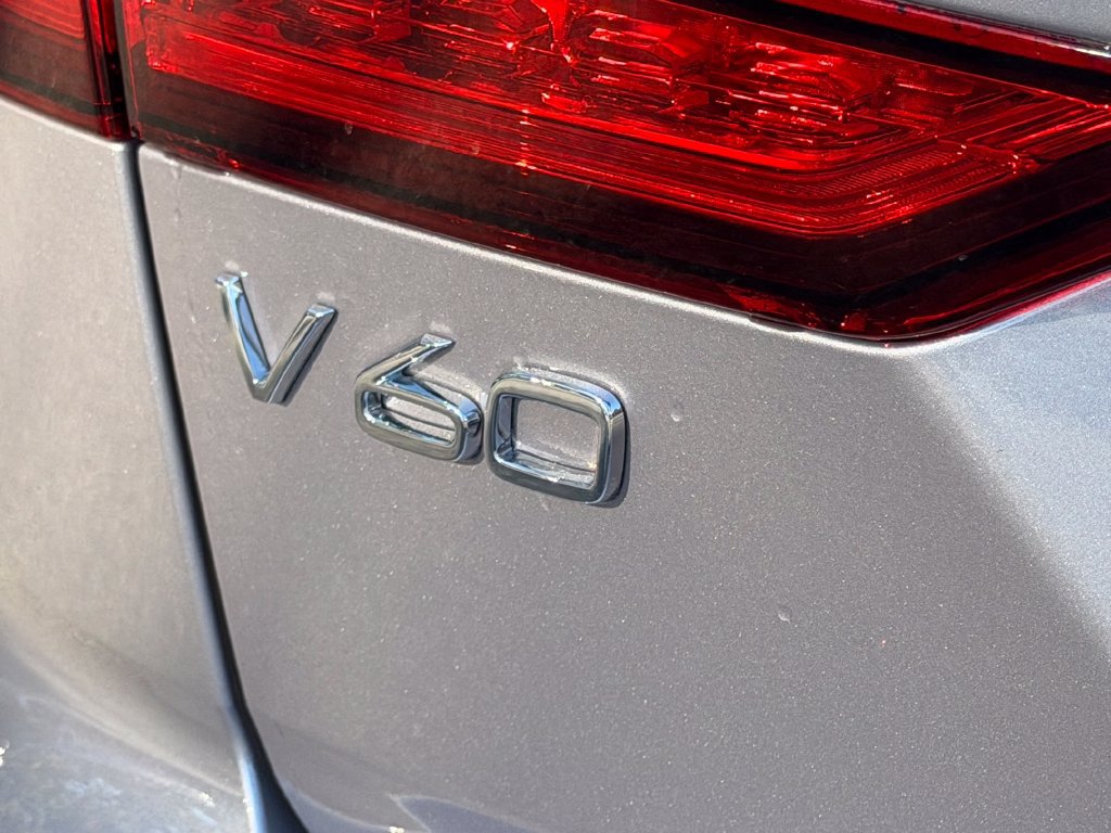 Used 2026 Volvo V60 B5 Cross Country Ultra w/ Climate Package AWD/4WD image 25