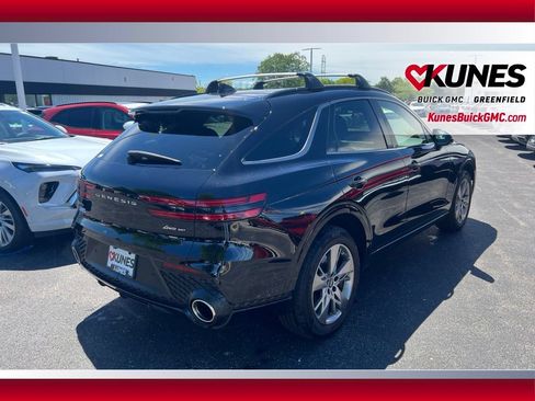 Used 2025 Genesis GV70 3.5T Sport AWD/4WD image 5