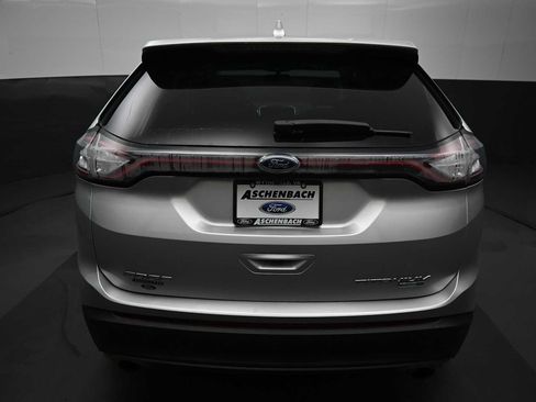 Used 2017 Ford Edge Titanium w/ Equipment Group 301A AWD/4WD image 17