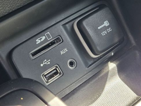 Used 2014 Jeep Cherokee Trailhawk w/ Leather Interior Group AWD/4WD image 13