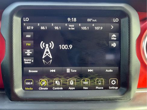 Used 2023 Jeep Wrangler Unlimited Rubicon AWD/4WD image 29