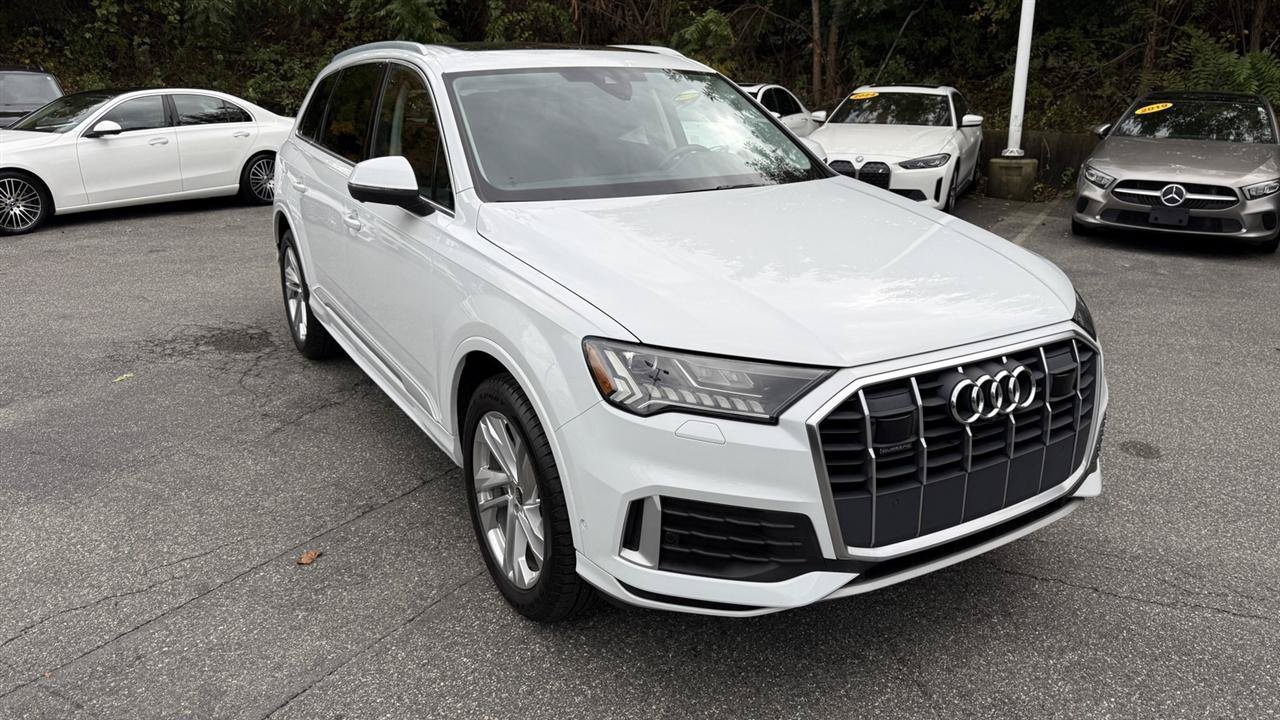 Used 2023 Audi Q7 2.0T Premium Plus w/ Premium Plus Package AWD/4WD image 22