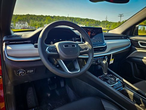 New 2026 Jeep Compass Limited AWD/4WD image 12
