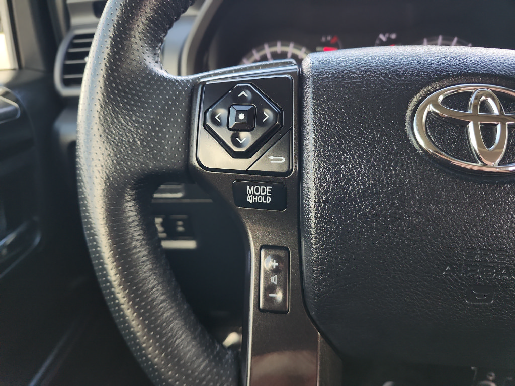 Used 2019 Toyota 4Runner TRD Off-Road Premium AWD/4WD image 30