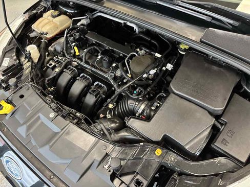 Used 2015 Ford Focus SE image 28