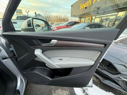 Used 2021 Audi Q5 2.0T Premium w/ Convenience Package image 26
