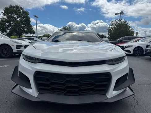 Used 2017 Chevrolet Camaro LT RWD image 2