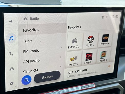 Used 2025 Toyota Tacoma TRD Sport image 18