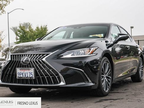 Certified 2025 Lexus ES 300h 300h image 3