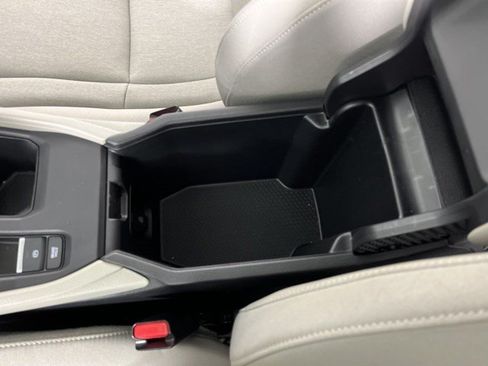 Used 2025 Honda Accord SE image 25