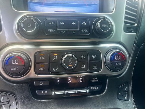 Used 2018 Chevrolet Suburban Premier RWD image 11