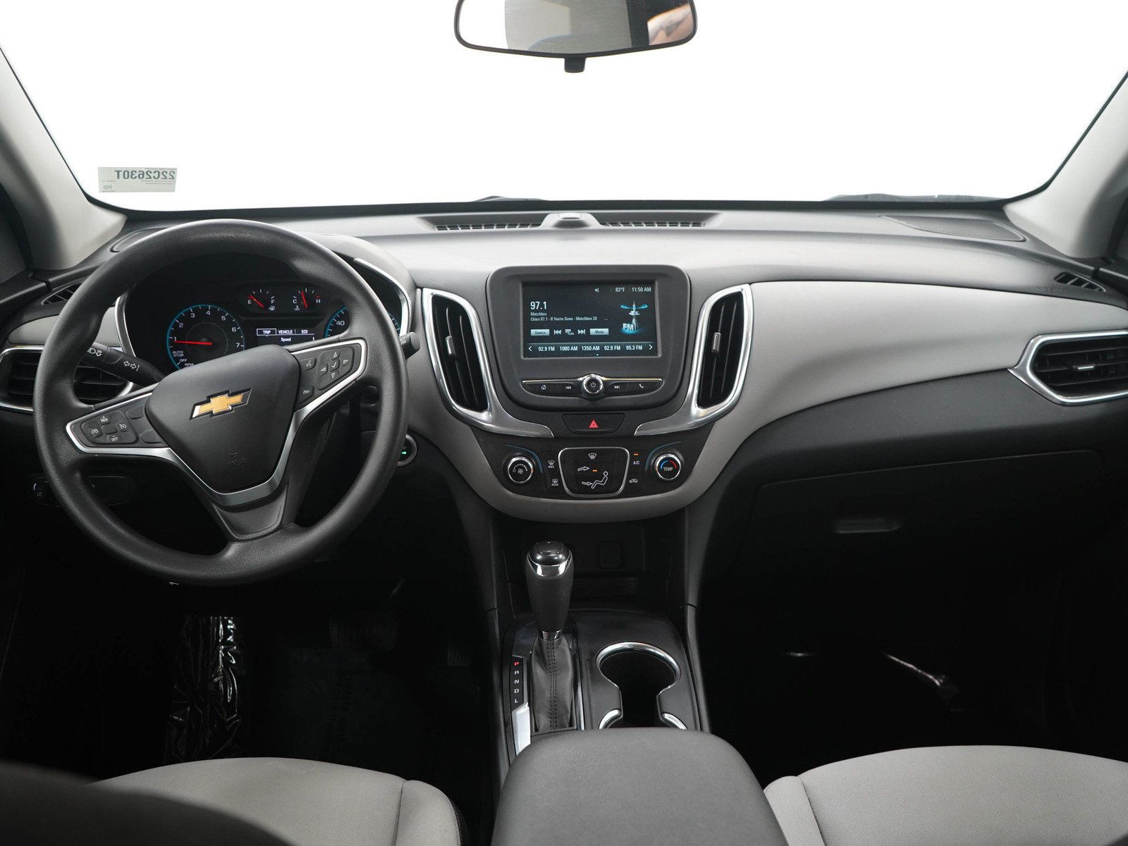 Used 2018 Chevrolet Equinox LS FWD image 16