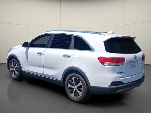 Used 2016 Kia Sorento EX w/ EX Touring Package FWD image 5