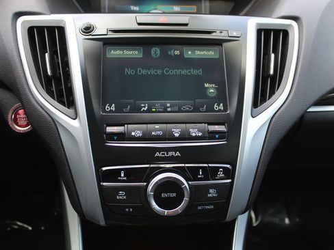 Used 2017 Acura TLX FWD image 18