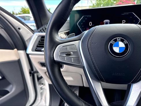 Used 2023 BMW X7 xDrive40i w/ Executive Package AWD/4WD image 14