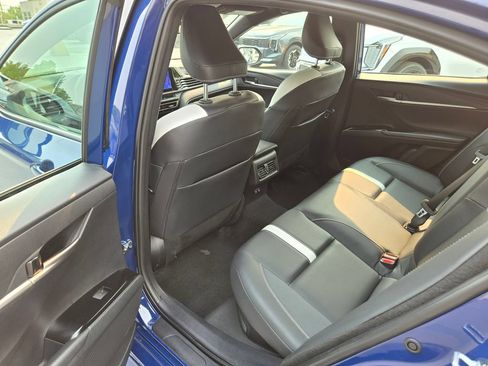 Used 2025 Toyota Camry SE FWD image 15