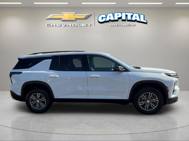 Used 2026 Chevrolet Traverse LT w/ Driver Confidence Package FWD image 7