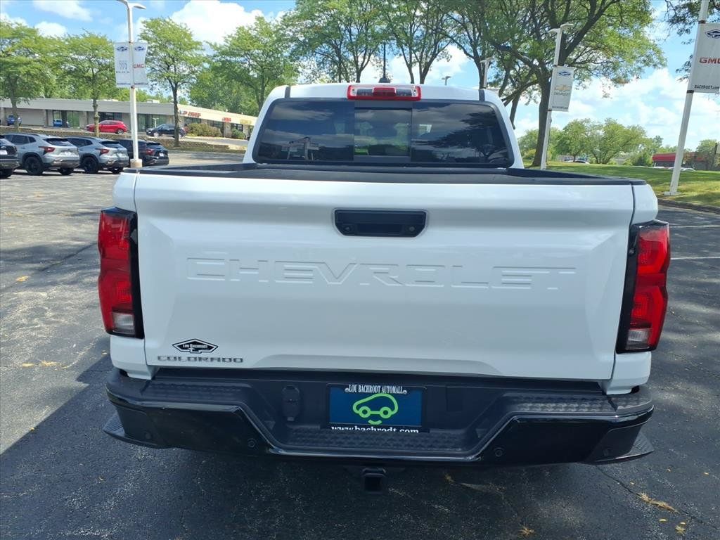 Used 2024 Chevrolet Colorado Z71 w/ Z71 Convenience Package 2 AWD/4WD image 6