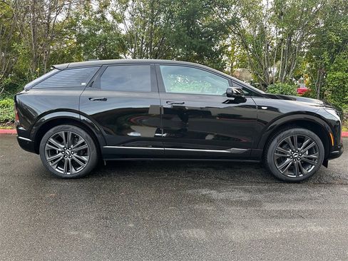 New 2026 Cadillac Optiq Sport 2 image 6