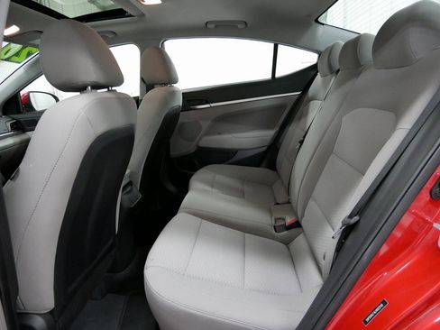 Used 2020 Hyundai Elantra Value Edition image 16