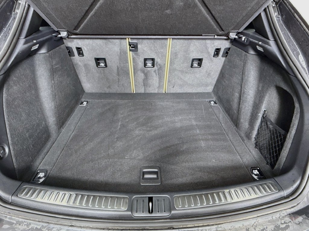 Certified 2026 Porsche Macan AWD/4WD image 28