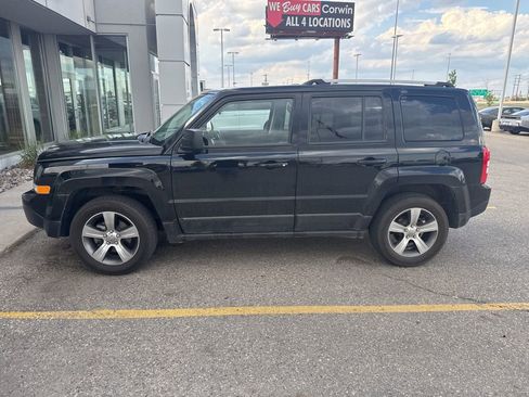 Used 2016 Jeep Patriot High Altitude AWD/4WD image 4