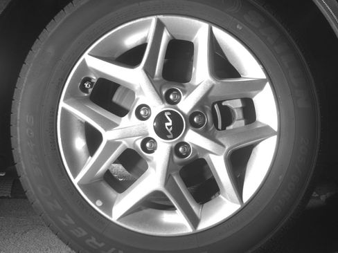 Used 2025 Kia Soul LX w/ LX Technology Package FWD image 13
