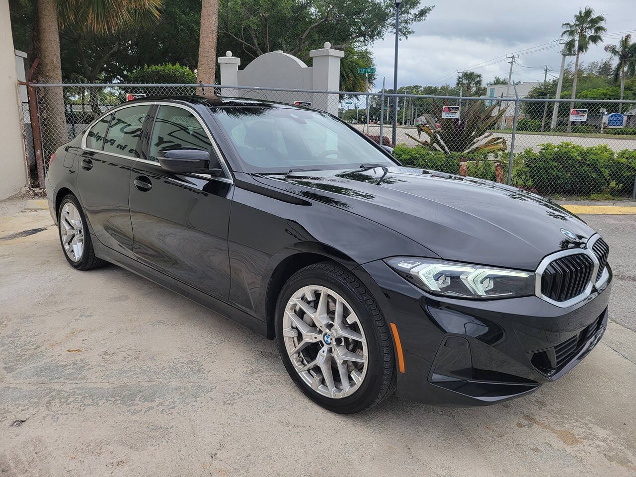 Used 2026 BMW 330i Sedan RWD image 3
