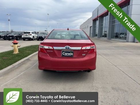 Used 2014 Toyota Camry XLE w/ Leather Package image 5
