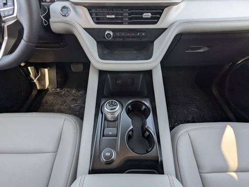 New 2026 Ford Explorer Active w/ Active Comfort Package image 20