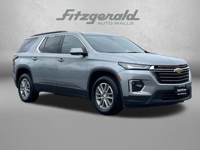 Used 2023 Chevrolet Traverse LT